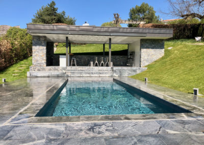 Piscine pierre naturelle